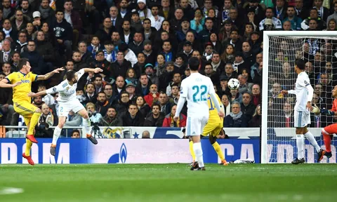 Ngày Zidane thấu hiểu khoảng trống mênh mông từ Ramos