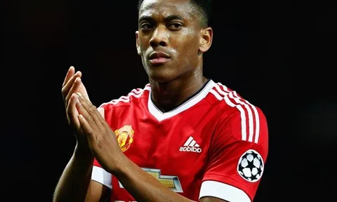 Mourinho lên tiếng về việc Martial bỏ Man Utd