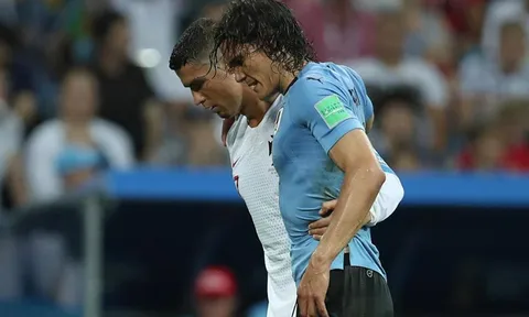 Mất "đại pháo" Cavani, Uruguay bấn loạn trước cuộc đấu Pháp