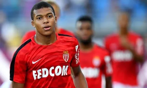Mbappe chủ động ngỏ lời gia nhập Barca
