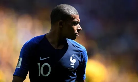 Mbappe khó lòng đạt được đến đẳng cấp của Messi, Ronaldo