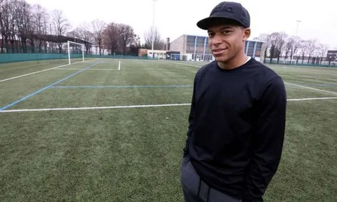 Giá 60 triệu euro, sao trẻ Mbappe vẫn sống giản dị