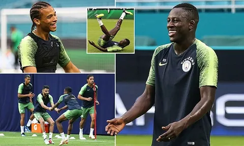 Mendy 'lăn, lê, bò, trườn' khuấy động sân tập Man City