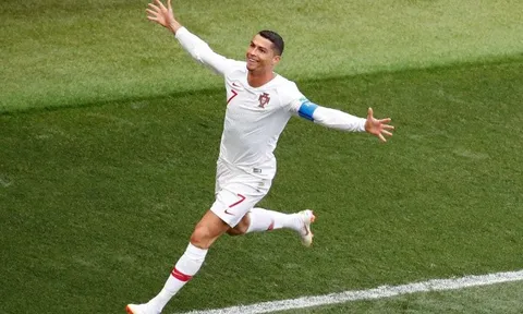 'Messi không phải Ronaldo, không có tư chất thủ lĩnh'