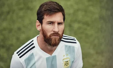 Messi hành động bất ngờ sau trận Argentina thua tan nát trước TBN