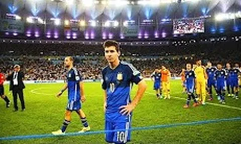 Messi 'đưa tận miệng', nhưng đồng đội vẫn không ghi bàn