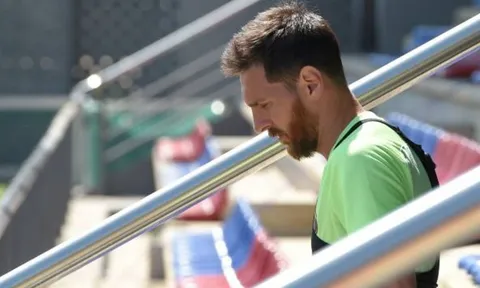 Messi, Enrique u sầu trong buổi tập trước thềm Cúp nhà vua