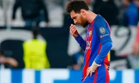 Messi nổi loạn, không nghe chỉ thị của thầy sau thảm bại