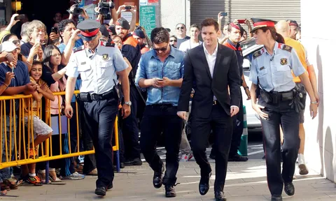 Sốc với bí ẩn đằng sau quỹ từ thiện Lionel Messi