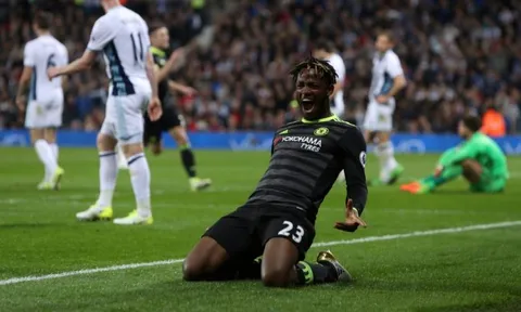 Michy Batshuayi - Khoảnh khắc xuất thần cứu cả mùa giải vứt đi