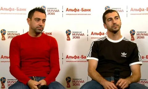 Mkhitaryan chưa thấy ai chậm chạp như Xavi