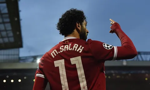 Mohamed Salah trên con đường phá vỡ thế độc tôn Messi-Ronaldo