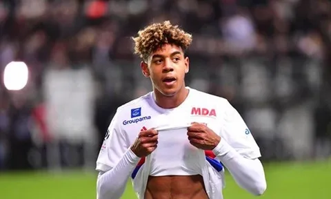Monaco kí hợp đồng với 'tiểu Mbappe' 16 tuổi, giá 20 triệu euro từ Lyon
