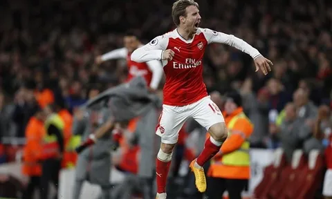 Monreal tiếp tục tỏa sáng giúp Arsenal sáng cửa top 4