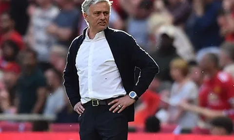 Jose Mourinho: Nếu còn tự trọng thì hãy nghỉ việc đi