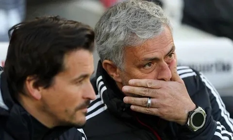 Chỉ một câu nói, Mourinho đã nhắc khéo Man Utd