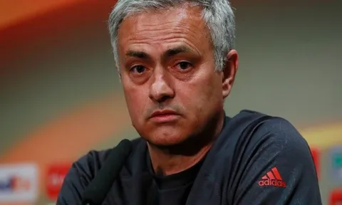 NÓNG: Mourinho 'ủng hộ' Real bán Ronaldo