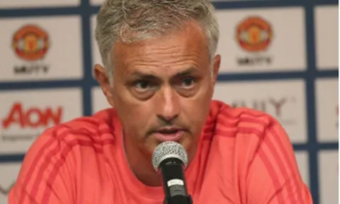 Mourinho CẬP NHẬT tình hình lực lượng của Man Utd