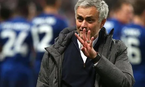 Mourinho cần thêm 4 cầu thủ để giúp M.U "bất khả chiến bại"
