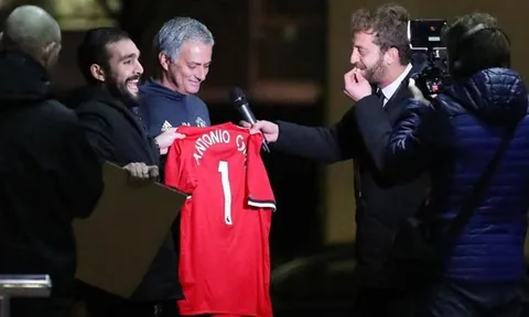 Mourinho, Conte ghét nhau hay chỉ là trò bịp bợm của truyền thông Anh
