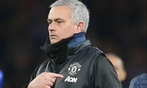 'Mourinho đang yêu cầu được sa thải'