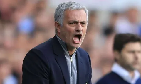 Mourinho: "Hãy chờ mùa giải thứ hai của tôi ở Man Utd"