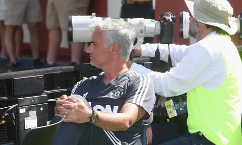 Mourinho thừa nhận Man Utd không muốn đá với đội dự bị Real