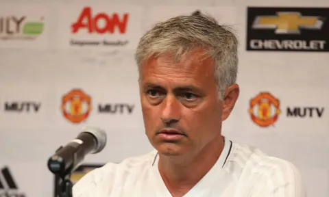 Mourinho tiết lộ quy trình và lí do Man Utd chiêu mộ Lukaku