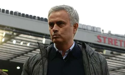 Mourinho tự coi bản thân 'nhỏ bé' tại Man United