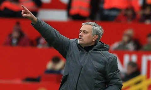 Mourinho tung độc chiêu hạ Man City
