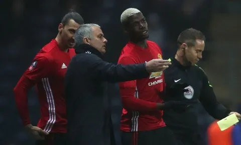 Mourinho vẫn chưa sử dụng Pogba đúng cách