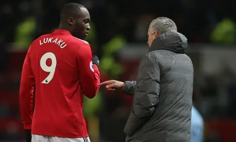 Mourinho xác nhận Man Utd không mua thêm tiền đạo