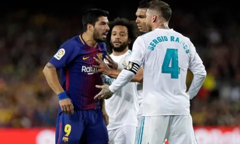 Marcelo: 'Ai cũng biết Suarez ăn vạ, sao phải dừng bóng?'