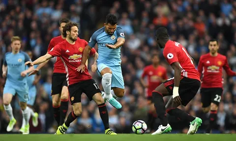 MU bất bại: Chiếc xe buýt của Mourinho