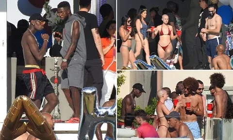 M.U bị Liverpool hành sấp mặt, Pogba & Fellaini vui vẻ tiệc tùng