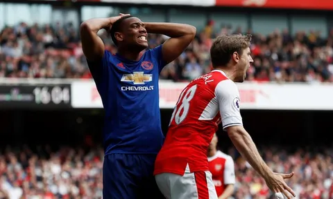 'M.U của Mourinho tẻ nhạt đến phát chán'