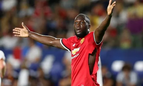 MU đại thắng: Rashford gửi chiến thư, Lukaku run rẩy