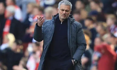 MU phơi áo ở Emirates: Mourinho còn gì để huênh hoang?
