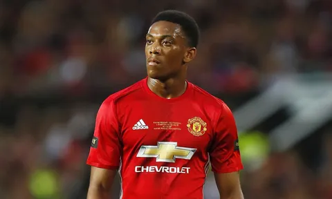 Mùa giải 2016/17 gây thất vọng của Anthony Martial