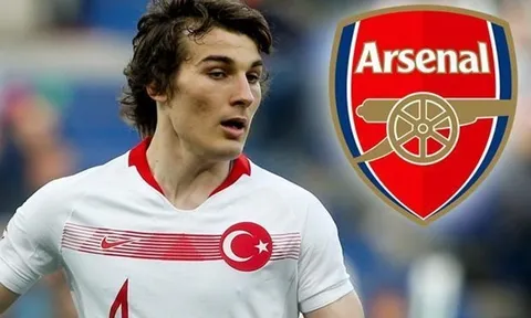 Mục tiêu của Arsenal hướng về London sau khi xác nhận lời đề nghị