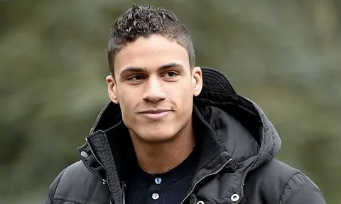 Muốn có Varane, M.U phải cổ vũ Real vô địch C1