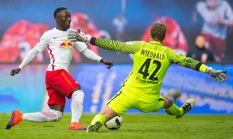 Naby Keita hé lộ điểm đến yêu thích, không có Liverpool
