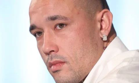 Nainggolan mặt đầy cau có trong ngày ra mắt Inter