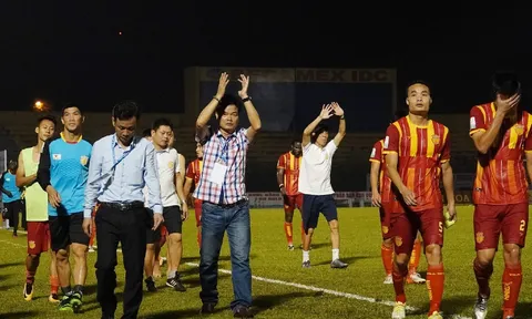Ai cứu nổi đội bóng thành Nam?