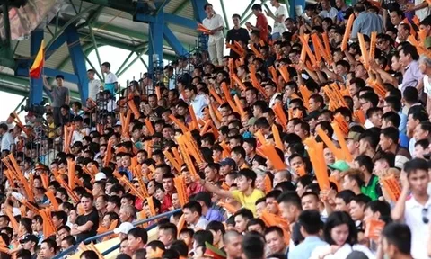 Vừa lên hạng, Nam Định đã phải nhận án phạt nặng