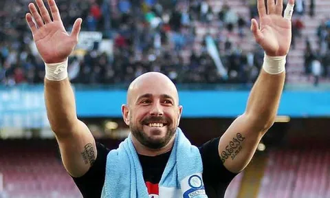 Napoli CHỐT giá bán Pepe Reina cho Man City