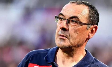 Napoli hoãn tất cả các vụ chuyển nhượng vì Sarri