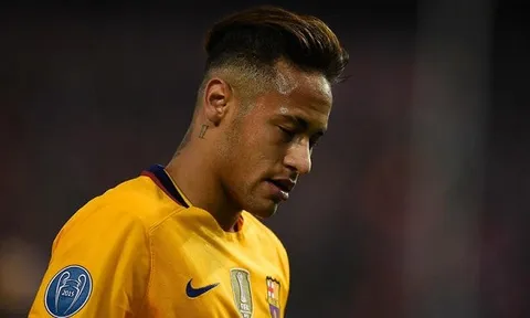 Neymar bất ngờ xác nhận chia tay bạn gái