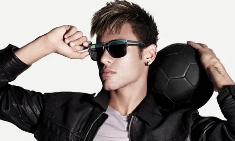 Làm thế nào để Neymar trở thành siêu sao kiếm tiền vô đối?
