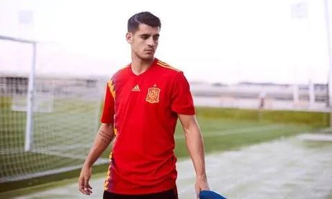 Ngắm nhìn áo đấu 32 đội tuyển ở World Cup 2018 (Kỳ cuối)